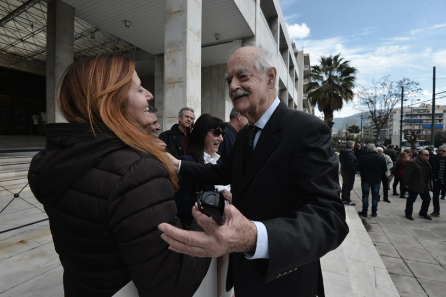 ΠΟΕΔΗΝ: Διαμαρτυρία έξω από τη ΓΑΔΑ για την κλήση μελών της ως «επικίνδυνα για το πολίτευμα»