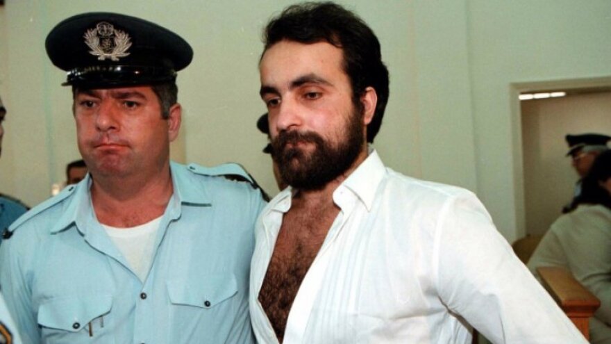 Η δολοφονία της Καρολάιν, ο μακελάρης της Θάσου, η παραγγελιά του Κοεμτζή: Τα εγκλήματα που συγκλόνισαν την Ελλάδα