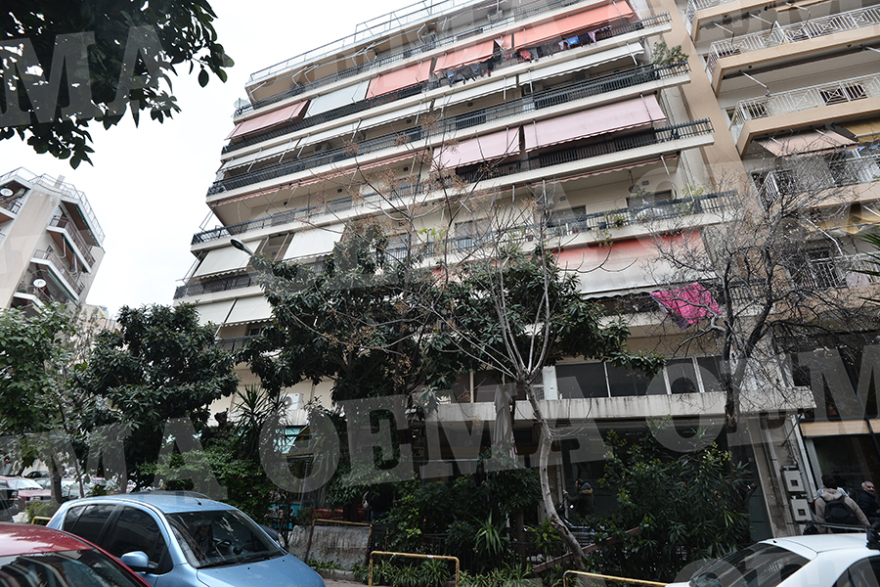 Άγριο έγκλημα στον Πειραιά: Γυναίκα κατακρεούργησε 79χρονο  