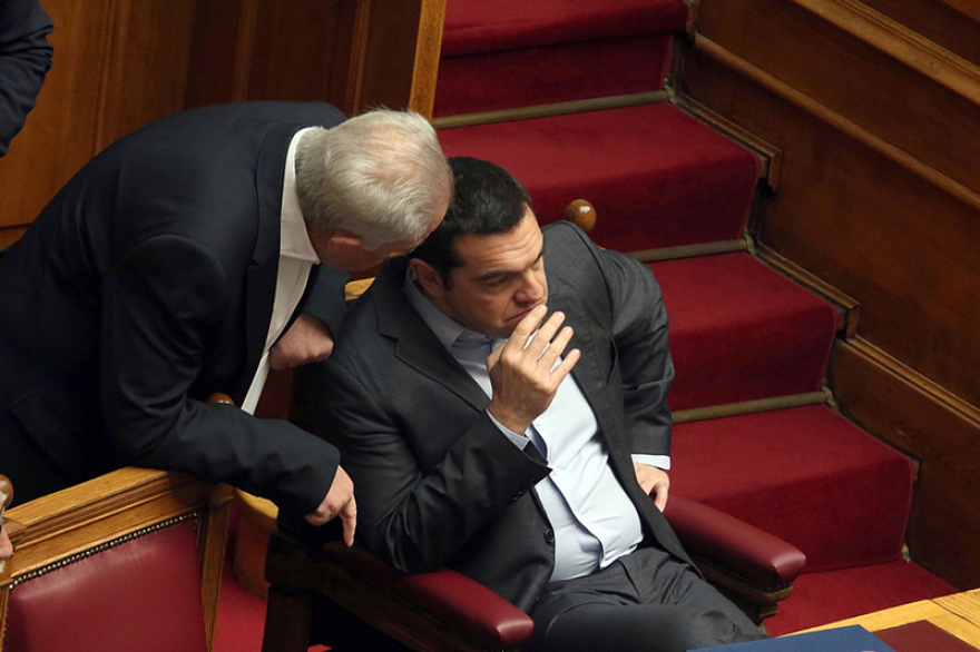 Live από Βουλή: Η ψηφοφορία για την αναθεώρηση του Συντάγματος