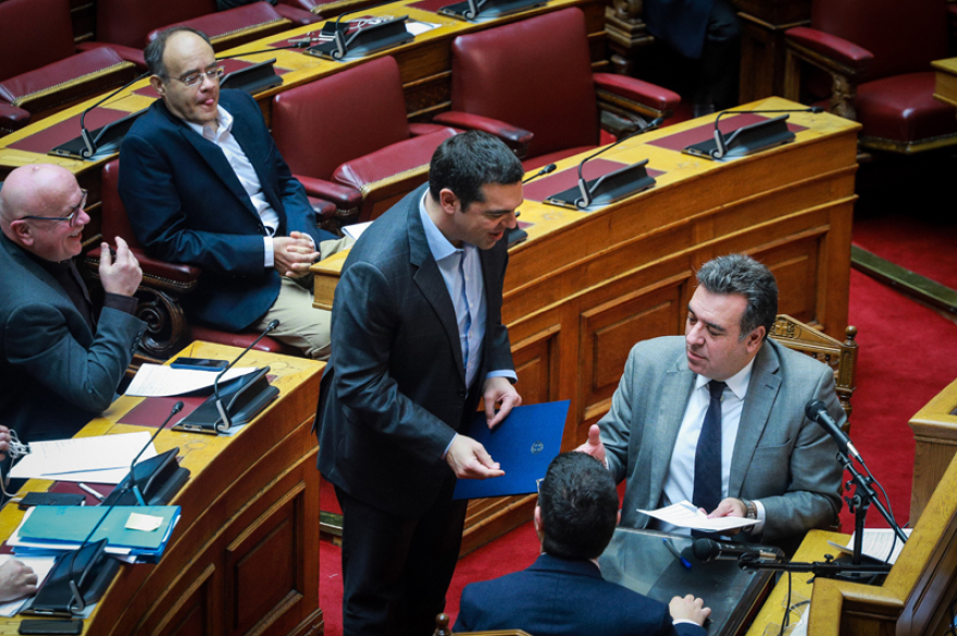 Live από Βουλή: Η ψηφοφορία για την αναθεώρηση του Συντάγματος