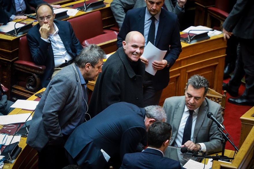 Συνταγματική αναθεώρηση: Ποιοι είναι οι «αντάρτες» του ΣΥΡΙΖΑ στην ψηφοφορία