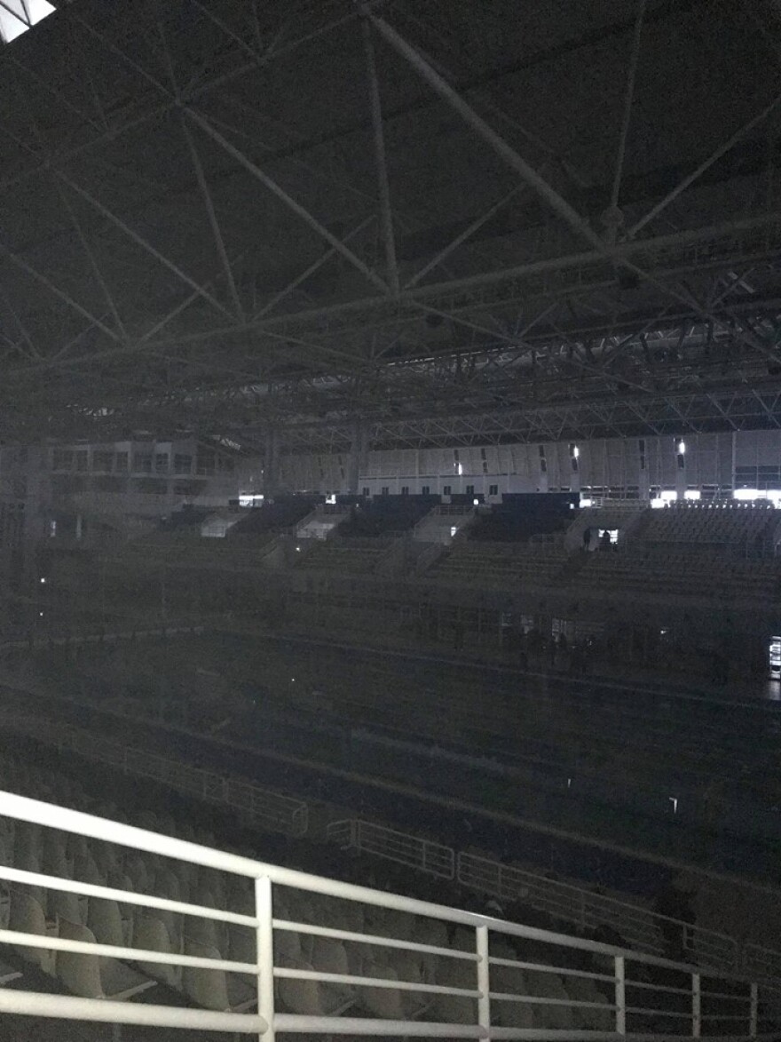 Φωτιά στο ΟΑΚΑ - Ματαιώθηκαν οι Χειμερινοί Αγώνες Κολύμβησης