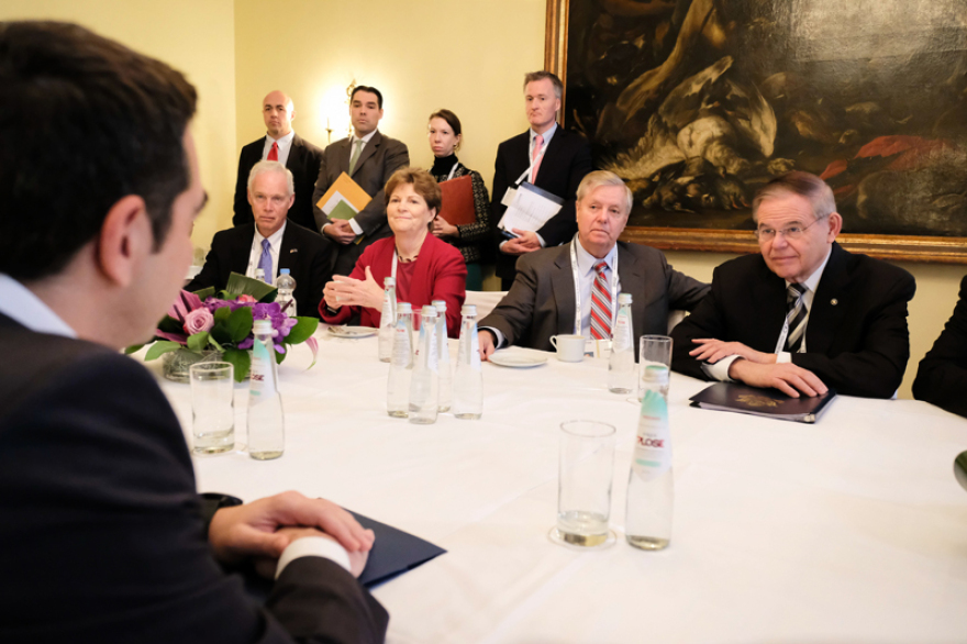 Τσίπρας από Μόναχο: Εγώ και ο Ζόραν Ζάεφ γράφουμε ιστορία