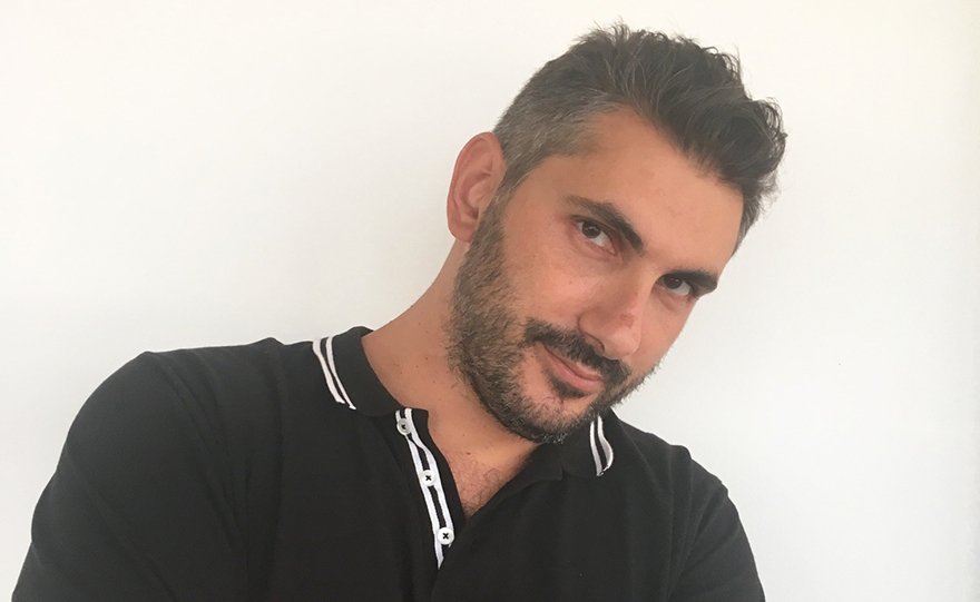 Μια αντισυμβατική ιστορία