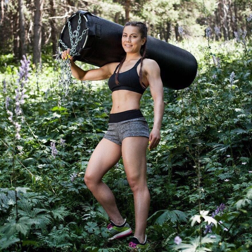 Firuza Sharipova... «κουνελάκι» του Playboy ή στο ρινγκ με τον Πούτιν;