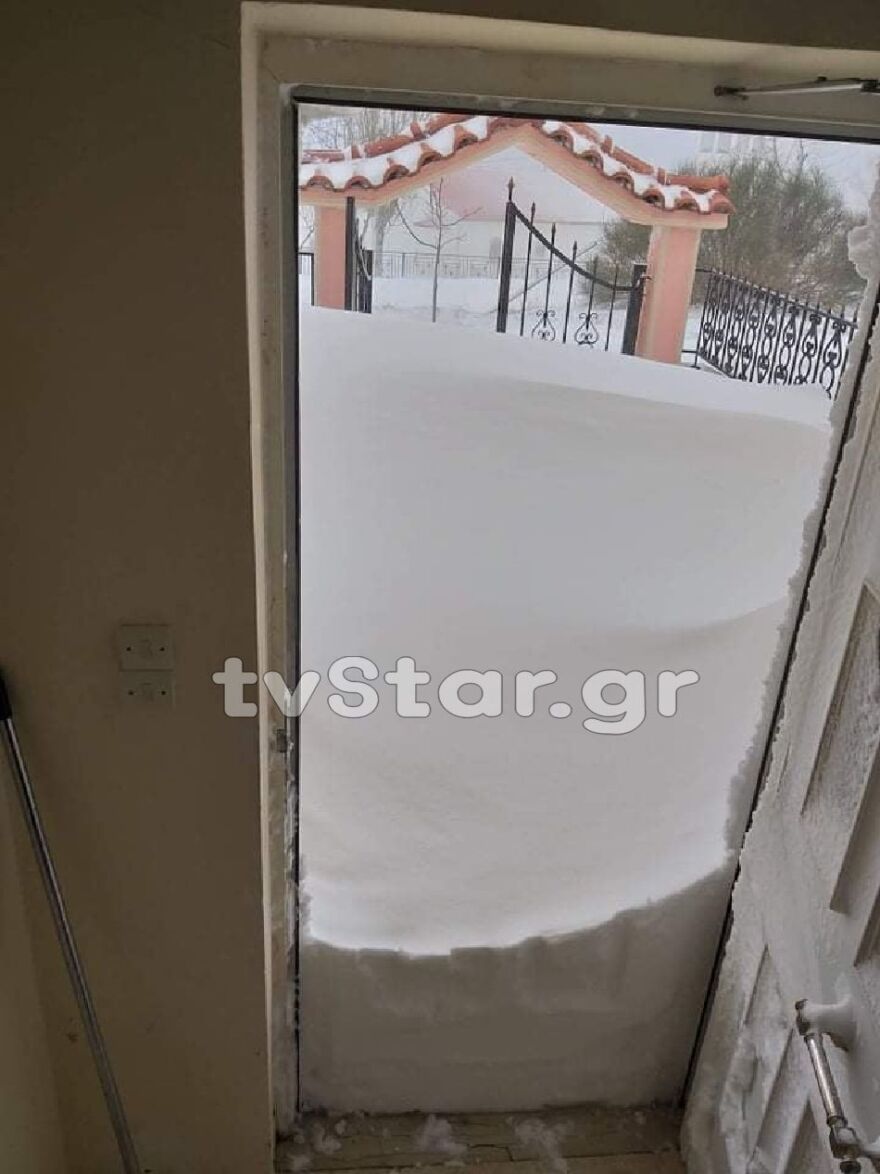 Έκανε βόλτα με σκι στο χιονισμένο Καρπενήσι 