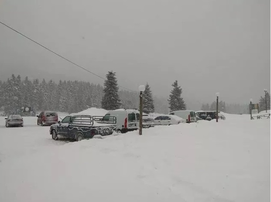 Τρίκαλα: Στο 1 μέτρο το χιόνι στο Περτούλι