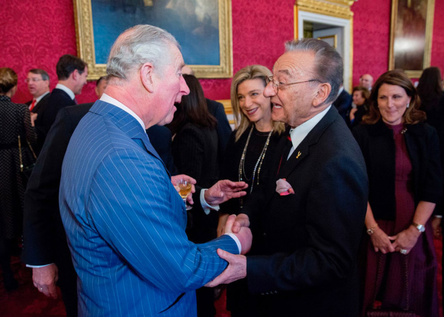  Οι πρίγκιπες του κόσμου βρίσκουν δουλειά σε Έλληνες ανέργους