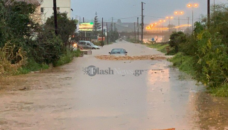 Καιρός: Η κακοκαιρία «Ωκεανίς» χτυπάει την Κρήτη – Σοβαρά προβλήματα σε ολόκληρο το νησί