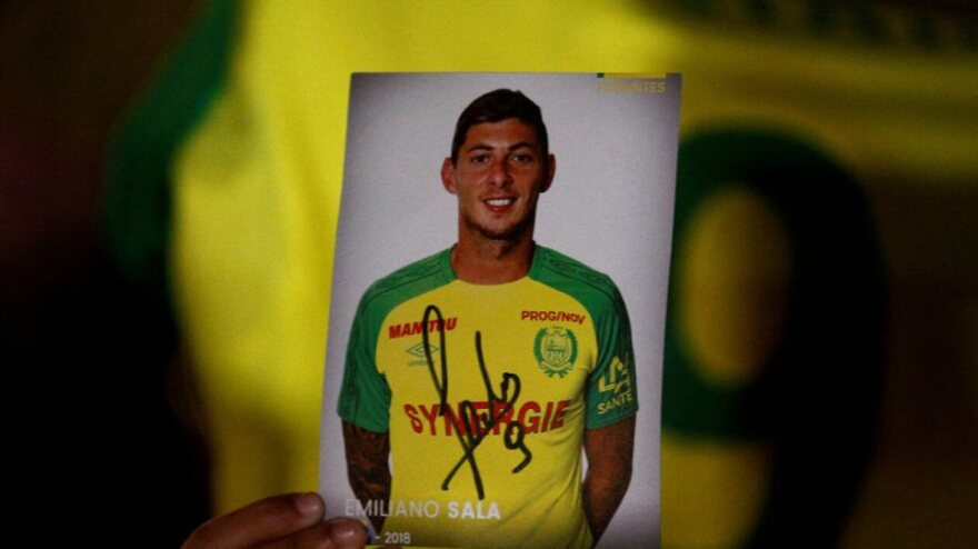 Εμιλιάνο Σάλα: Έρευνα για φωτογραφία που δείχνει τη σορό του Αργεντινού «άσου» στα social media