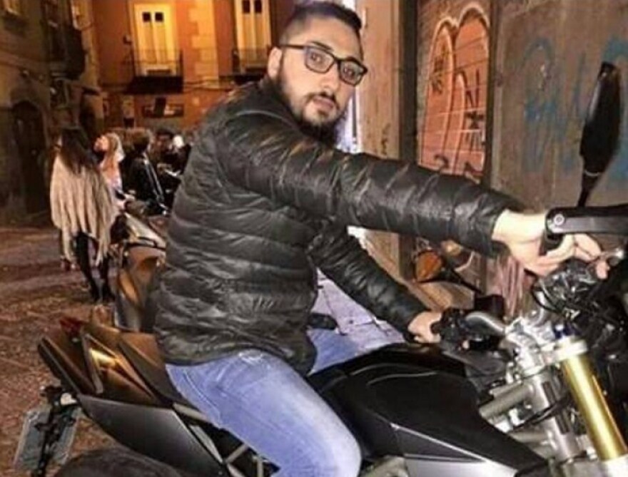 Η νέα γενιά Ναπολιτάνων μαφιόζων αντικαθιστά την «ομερτά» με τη... «φιγούρα» στα social media