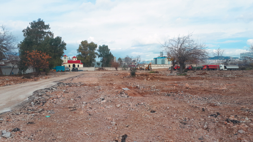 Ανοίγει το τζαμί, παρήγγειλαν και τα χαλιά