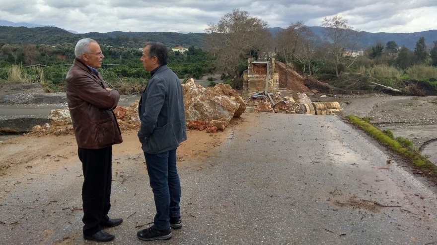 Θεοδωράκης από τα Χανιά: Προτεραιότητα οι άνθρωποι που έχασαν ό,τι είχαν και δεν είχαν