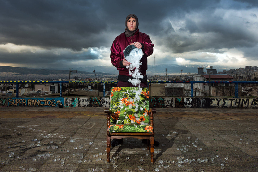 “Στον Πάγο” μια μαύρη κωμωδία του Νίκου Δημητρόπουλου