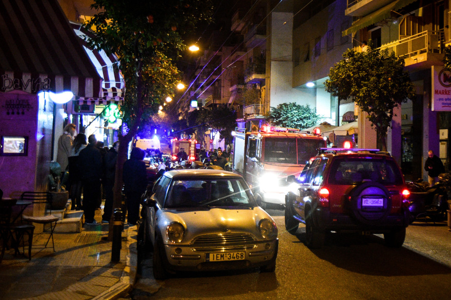 Κουκουλοφόροι τα έσπασαν σε Αθήνα και Θεσσαλονίκη