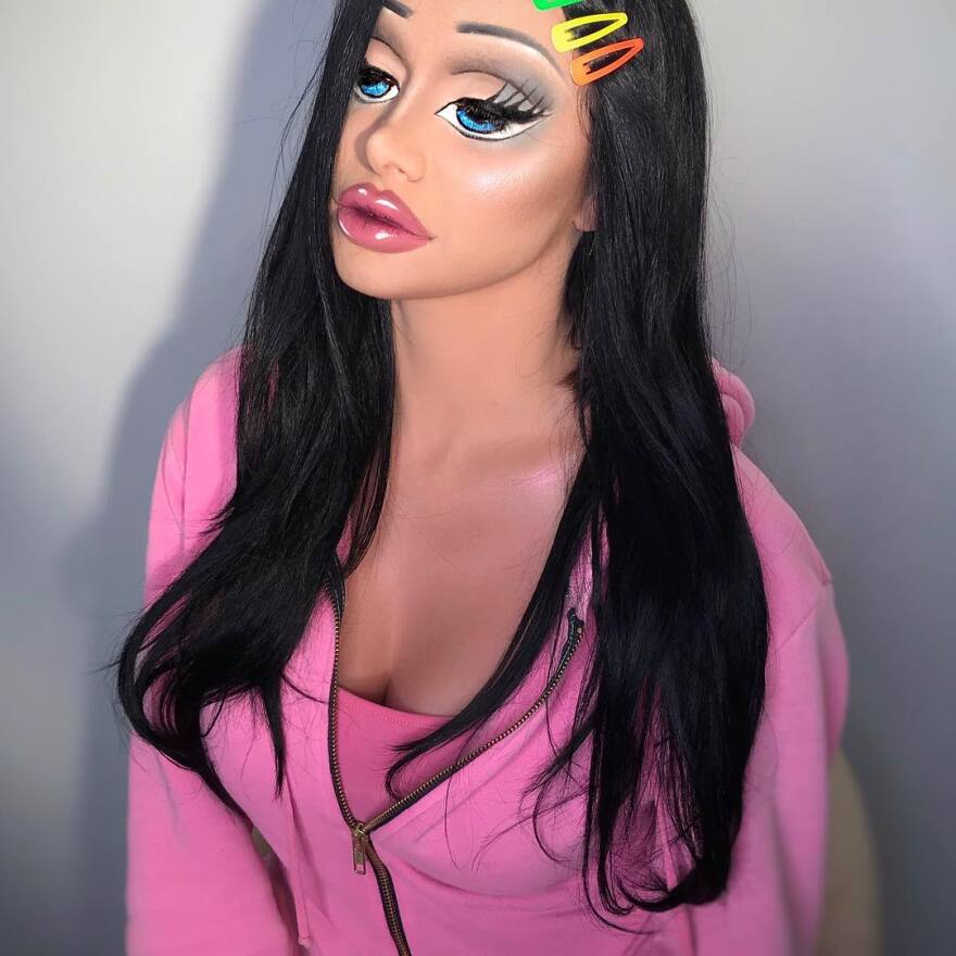 Η Όλγα Φαρμάκη μεταμορφώθηκε σε κούκλα Bratz
