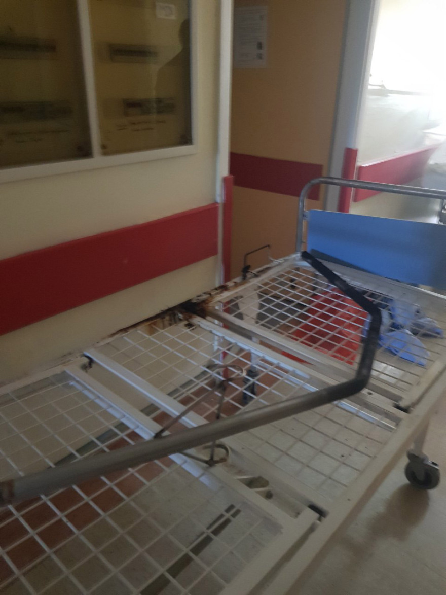  ΠΟΕΔΗΝ: Ανύπαρκτη η πυρασφάλεια στο ΚΑΤ - Φωτογραφίες από το θάλαμο που κάηκε ασθενής