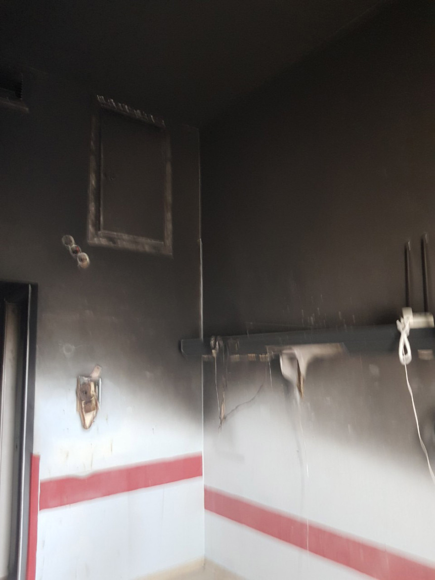  ΠΟΕΔΗΝ: Ανύπαρκτη η πυρασφάλεια στο ΚΑΤ - Φωτογραφίες από το θάλαμο που κάηκε ασθενής