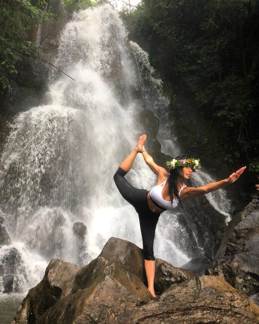 Σοκαρισμένη η Νικόλ Σέρτζινγκερ από τη διαρροή προσωπικού της βίντεο με τον Λιούις Χάμιλτον