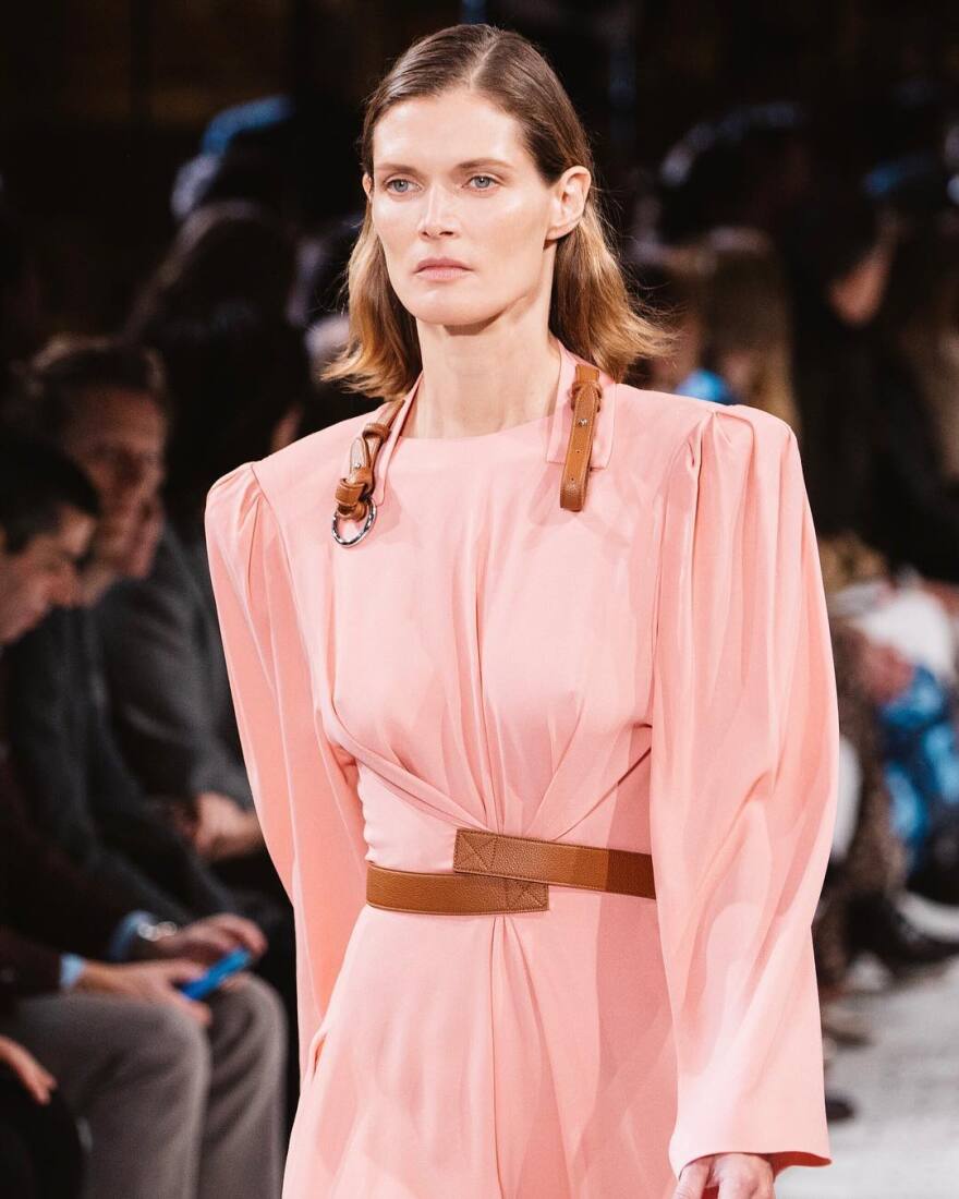 Stella McCartney: Ντεφιλέ με οικολογική συνείδηση και Όπρα