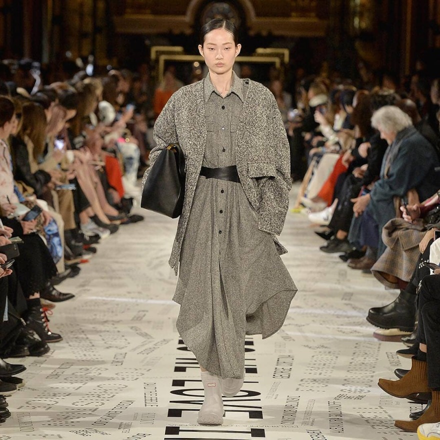 Stella McCartney: Ντεφιλέ με οικολογική συνείδηση και Όπρα