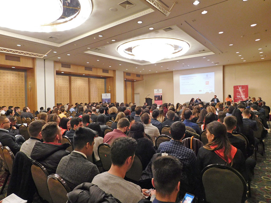 Δια Βίου Εκπαίδευση & Κατάρτιση Στελεχών