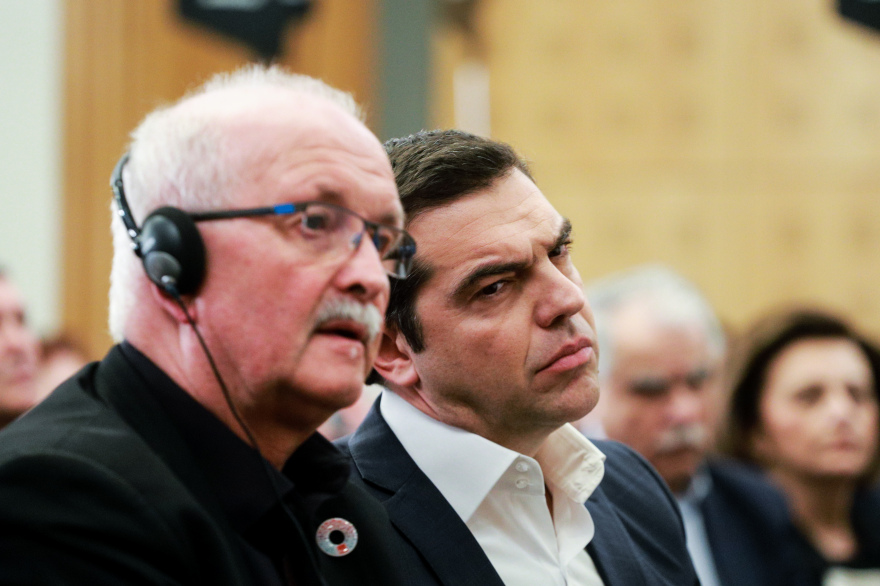 Μεγάλες προσωπικότητες στη... διεύρυνση του Τσίπρα