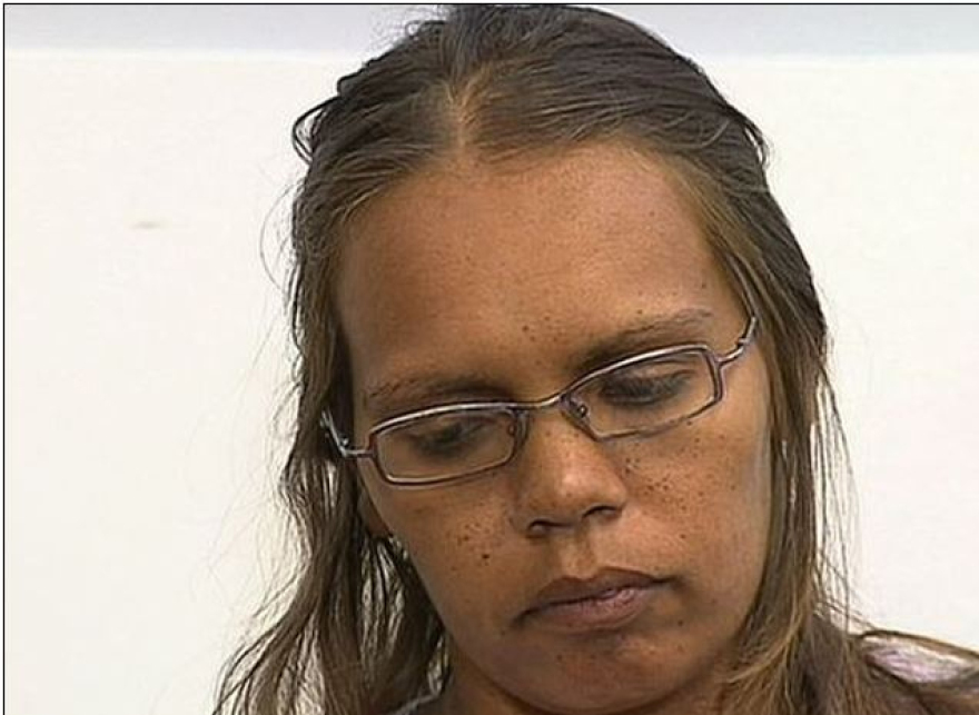 Οδηγούσε για 15 λεπτά με τον 4χρονο γιο της στην οροφή του αυτοκινήτου 