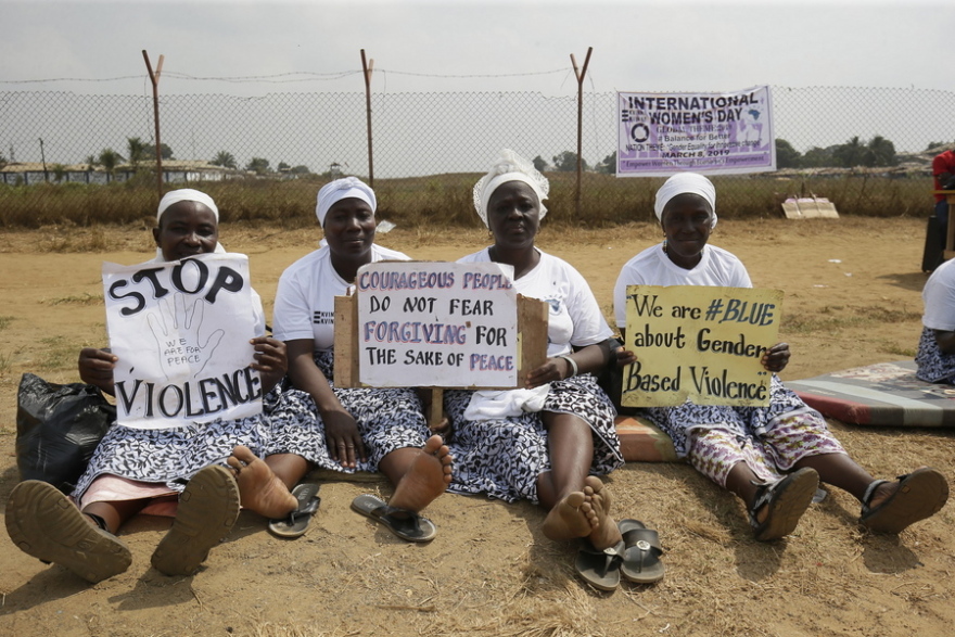 Η Ημέρα της Γυναίκας σε φωτογραφίες: Ογκώδεις διαδηλώσεις σε όλο τον κόσμο