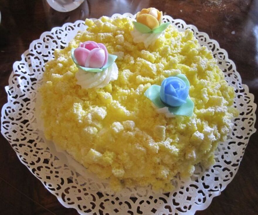 Παγκόσμια Ημέρα της Γυναίκας: Ο πλανήτης γιορτάζει με αργίες, ειδικά γλυκά και... κινητοποιήσεις