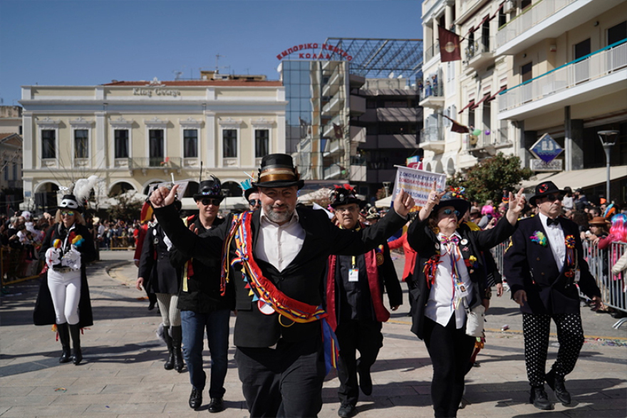 Βίντεο: Η μεγάλη παρέλαση στο καρναβάλι της Πάτρας