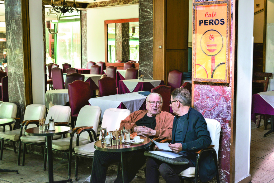 Κώστας Βουτσάς: Όταν περιέγραφε στον Δημήτρη Δανίκα τις απίστευτες ιστορίες του για έρωτες και σεξ στον κινηματογράφο