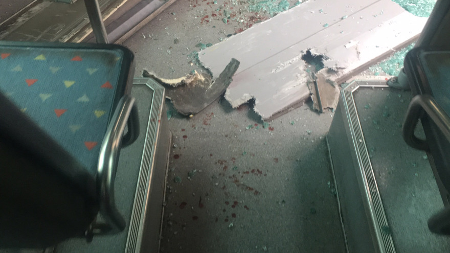 Σύγκρουση λεωφορείων στο Αιγάλεω - Έντεκα τραυματίες