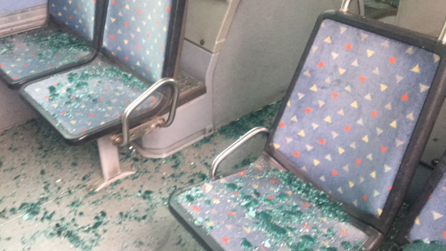 Σύγκρουση λεωφορείων στο Αιγάλεω - Έντεκα τραυματίες