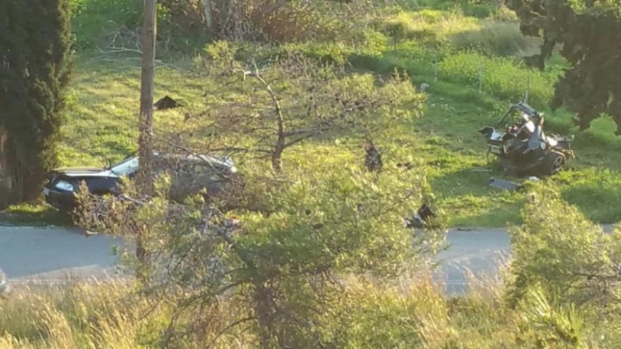 Φωτογραφίες-σοκ από το μοιραίο τροχαίο - Στο πένθος η Σαλαμίνα για την 17χρονη Εύα