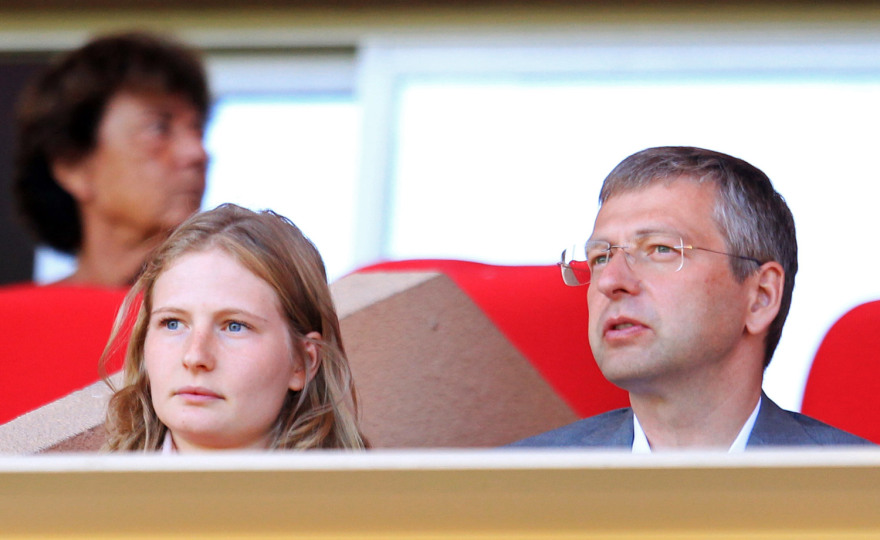 Ο Ριμπολόβλεφ επενδύει στον Σκορπιό 165 εκατ. ευρώ 