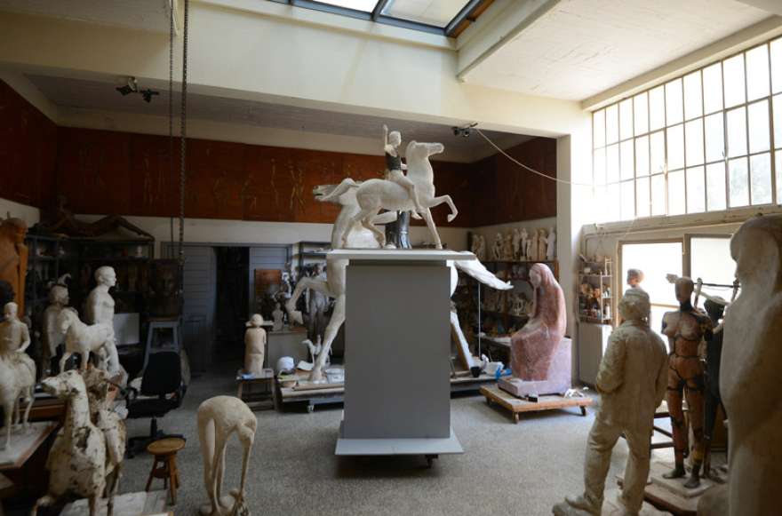 Tα Σκόπια δεν αποκαθηλώνουν τα φαραωνικά αγάλματα παρά τη Συμφωνία των Πρεσπών