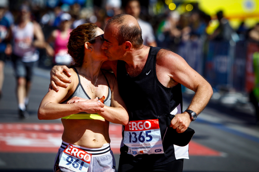 8ος Ημιμαραθώνιος: 22.000 δρομείς «κατέλαβαν» την Αθήνα 