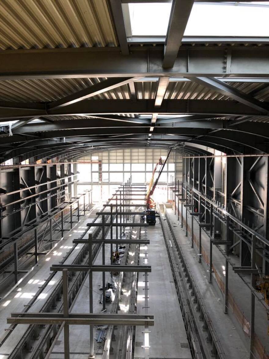 Μετρό Θεσσαλονίκης: Τα πρώτα βαγόνια, μήνες μετά τα εγκαίνια Τσίπρα