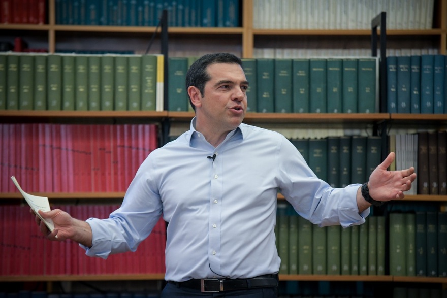 Τσίπρας στο Δημόκριτο: Να έχουμε πάντα την πόρτα της επιστροφής ανοιχτή για κάθε επιστήμονα