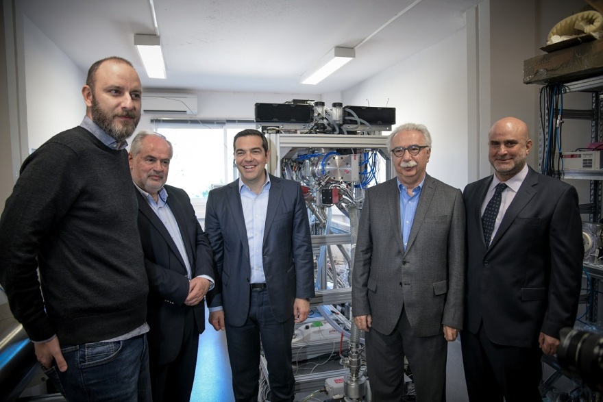 Τσίπρας στο Δημόκριτο: Να έχουμε πάντα την πόρτα της επιστροφής ανοιχτή για κάθε επιστήμονα