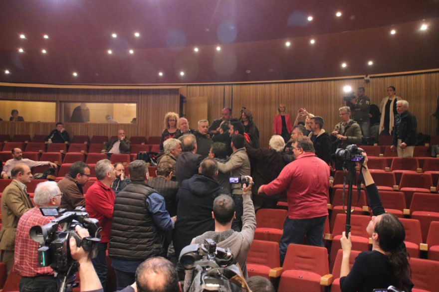 Πιάστηκαν στα χέρια στη ΓΣΕΕ