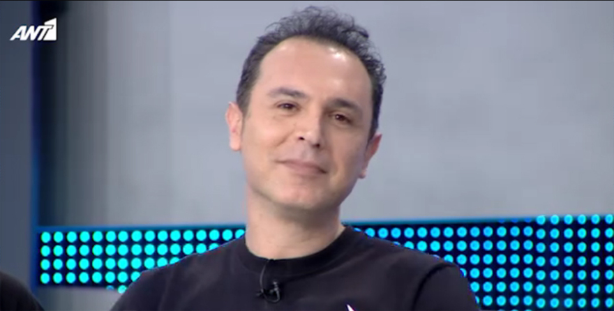 Στο «Ρουκ Ζουκ» τραγουδιστής του «The Voice» 