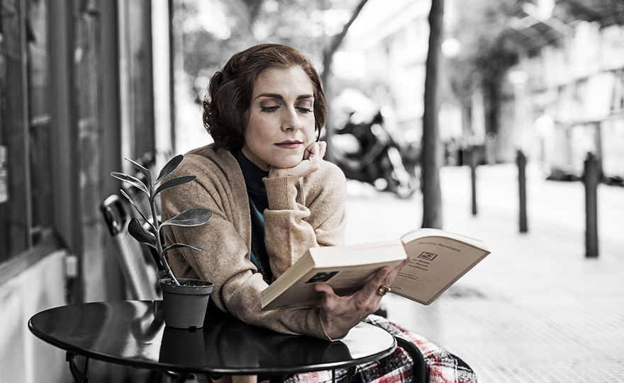 Selfies με κείμενα 3 συγγραφέων