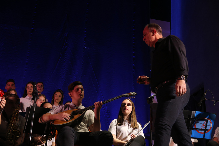 Καρδίτσα: Με Ρεμπούτσικα και 60 μαθητές ορχήστρα και χορωδία η αυλαία του φεστιβάλ – Ποιοι πήραν τα βραβεία