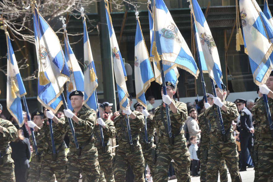 Στρατιωτική παρέλαση με το «Μακεδονία ξακουστή» στην Αθήνα