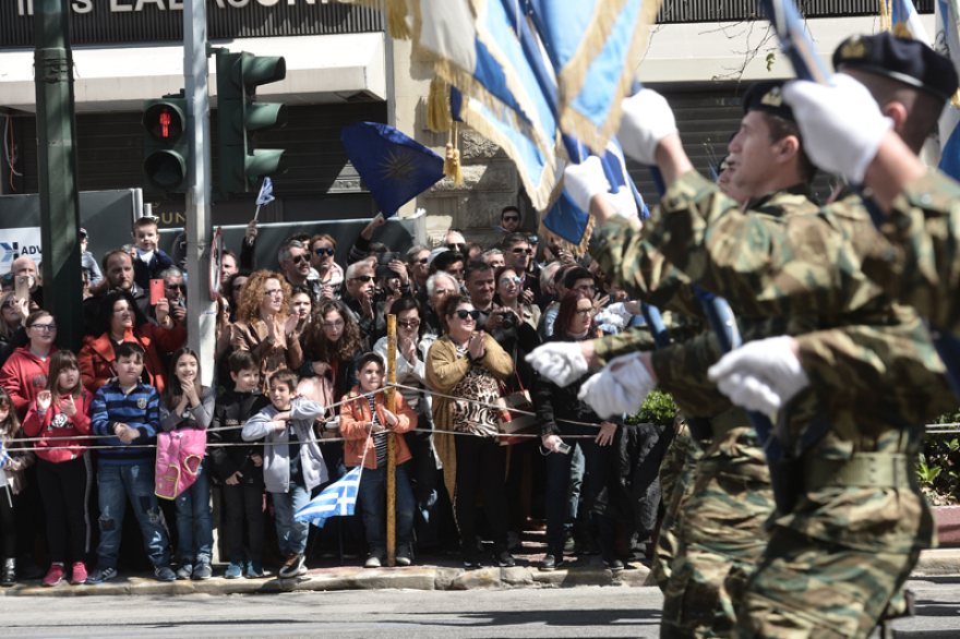 Στρατιωτική παρέλαση με το «Μακεδονία ξακουστή» στην Αθήνα