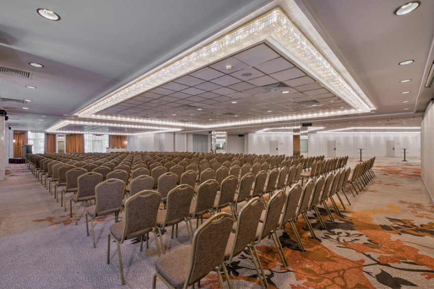 To  Divani Caravel «ξανασυστήνεται» με ριζική ανακαίνιση και την Ελληνική Φιλοξενία στην πρώτη γραμμή