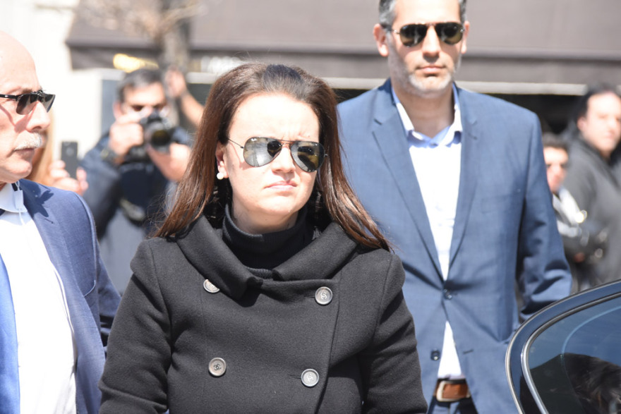 Σε κλίμα συγκίνησης το τελευταίο «αντίο» στον Θανάση Γιαννακόπουλο - Δείτε βίντεο